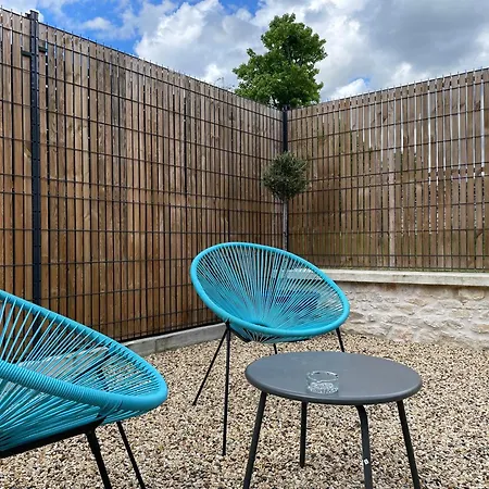 Maison Le La Boite En * Chamant