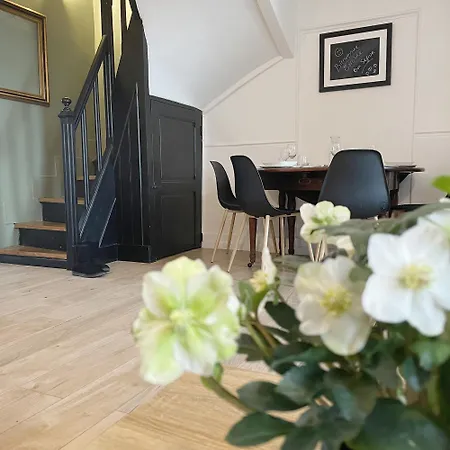 Maison Le La Boite En Apartment Chamant