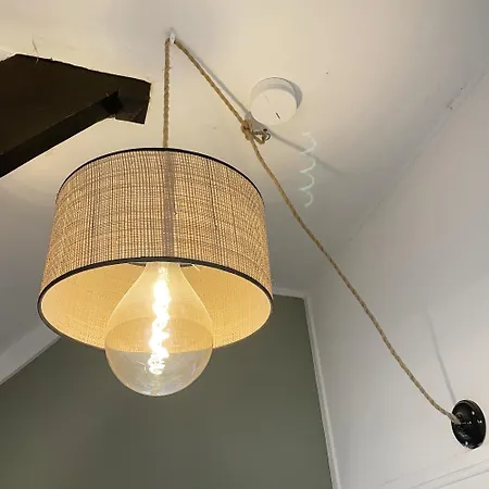 Maison Le La Boite En * Chamant