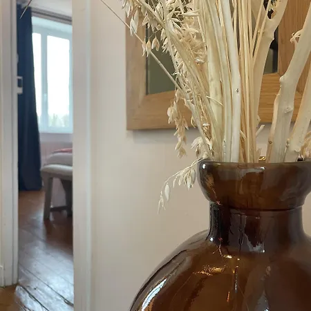 Maison Le La Boite En Apartment Chamant