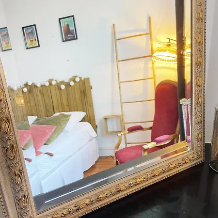 Maison Le La Boite En