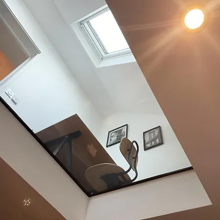 Maison Le La Boite En Chamant